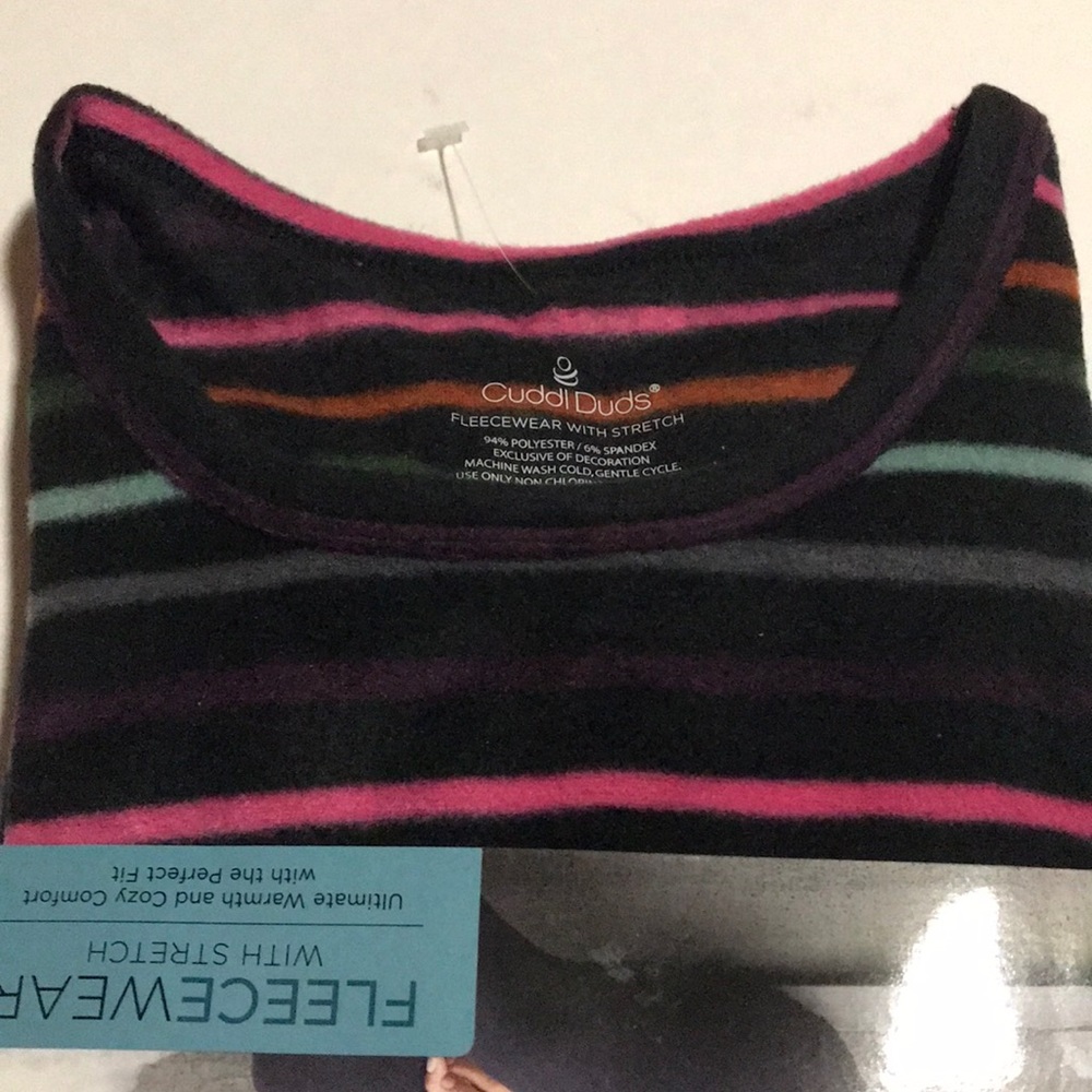 Multi stripe Cuddl Duds fleece long sleeve crew Sz Small 🎅🎄